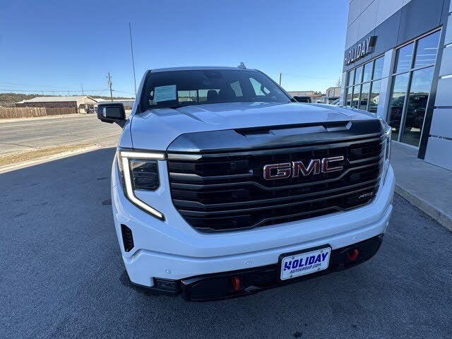 2024 GMC Sierra 1500 AT4 Crew Cab 4WD