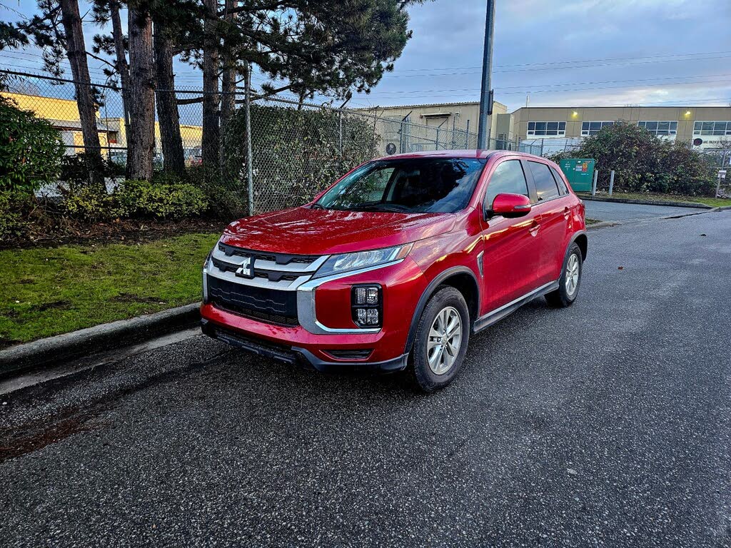 Mitsubishi RVR SE AWC 2024