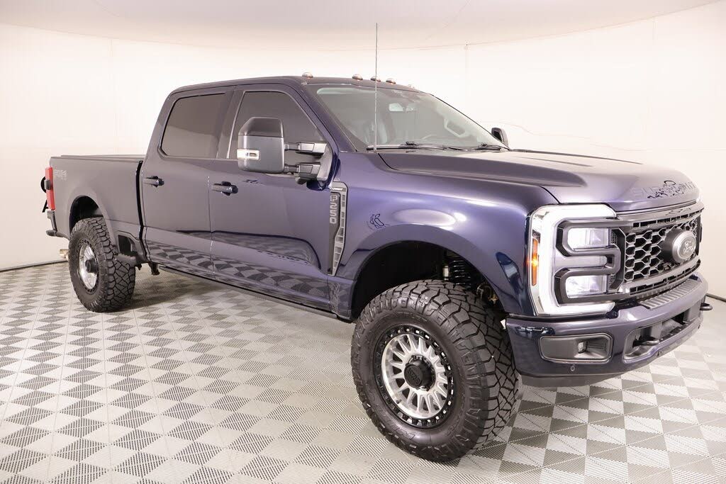 2025 Ford F-250 Super Duty Lariat Crew Cab 4WD