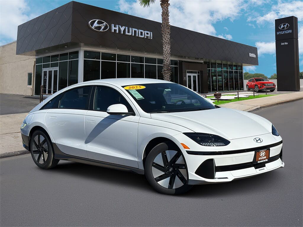 2025 Hyundai Ioniq 6 SE RWD