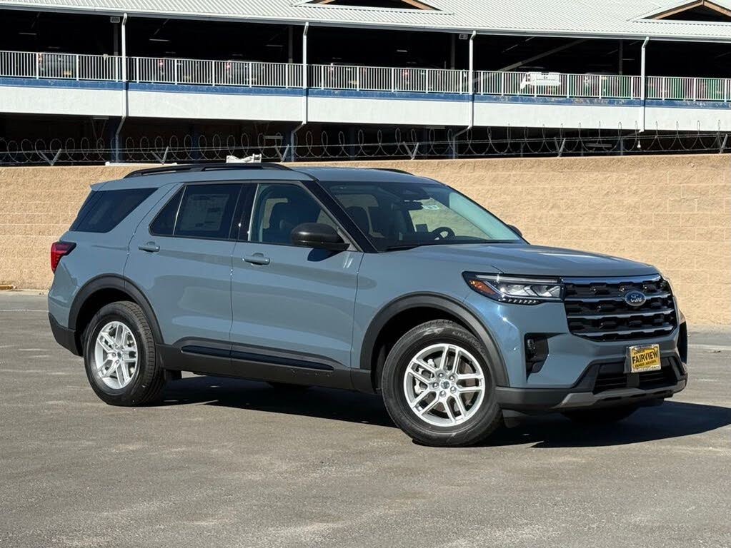 2026 Ford Explorer Active RWD