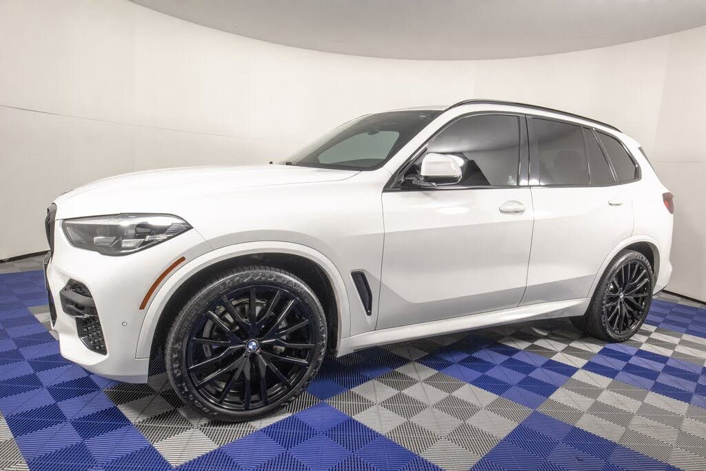 2022 BMW X5 xDrive40i AWD