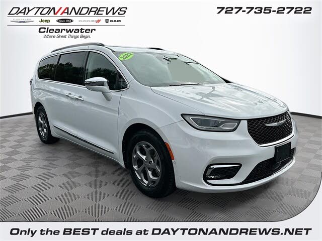 2022 Chrysler Pacifica Limited FWD