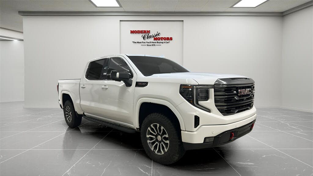 2023 GMC Sierra 1500 AT4 Crew Cab 4WD