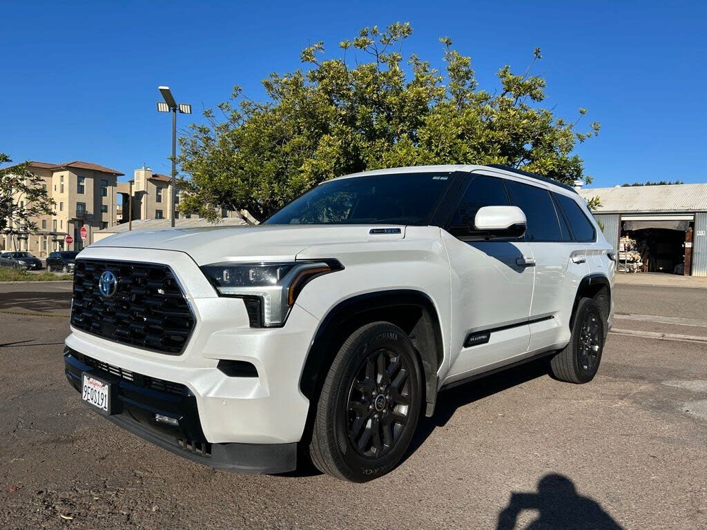 2023 Toyota Sequoia Platinum 4WD