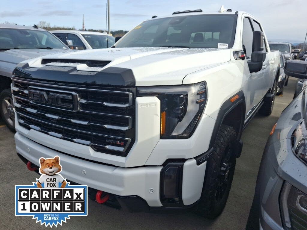 2024 GMC Sierra 3500HD AT4 Crew Cab 4WD