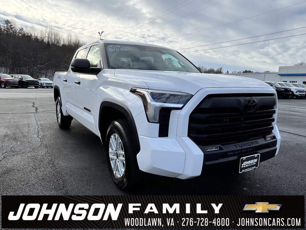 2024 Toyota Tundra SR5 CrewMax Cab 4WD
