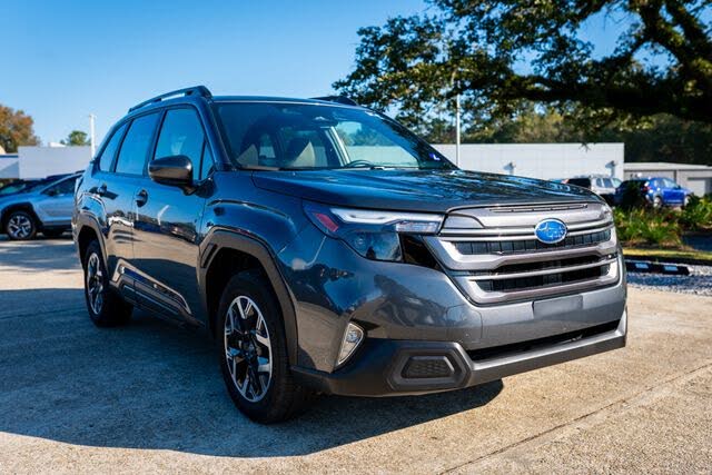 2025 Subaru Forester Premium Crossover AWD