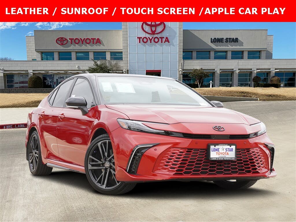 2025 Toyota Camry XSE FWD