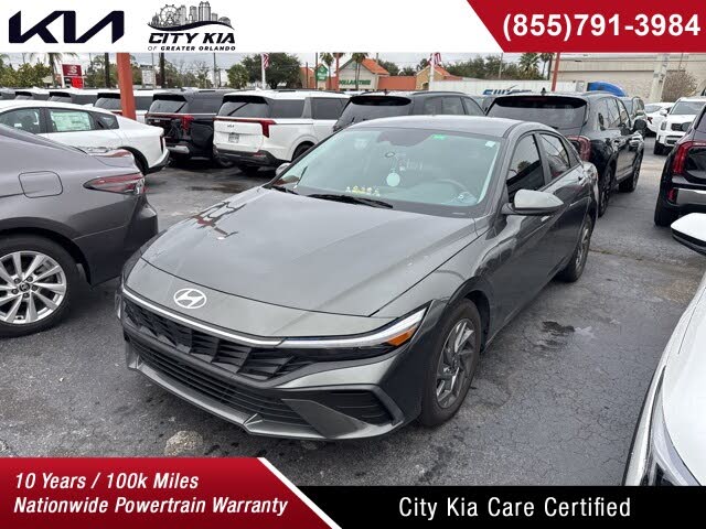 2024 Hyundai Elantra SEL FWD