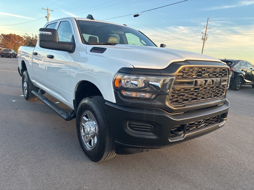 2024 RAM 2500 Tradesman Crew Cab 4WD