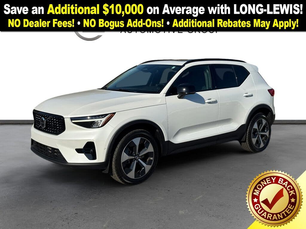 2024 Volvo XC40 B5 Plus Dark Theme AWD