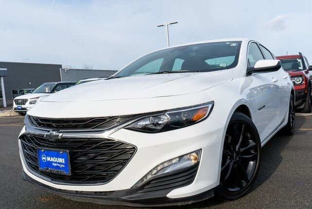 2025 Chevrolet Malibu LT with 1LT FWD