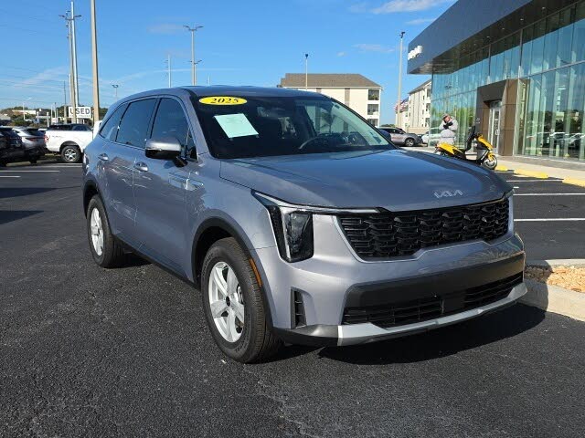 2025 Kia Sorento LX FWD