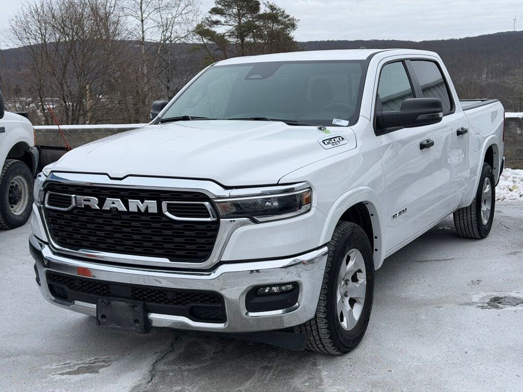 2025 RAM 1500 Big Horn Crew Cab 4WD