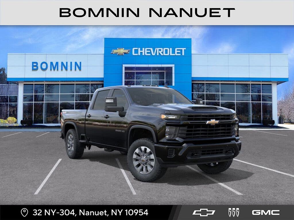 2026 Chevrolet Silverado 2500HD Custom Crew Cab 4WD