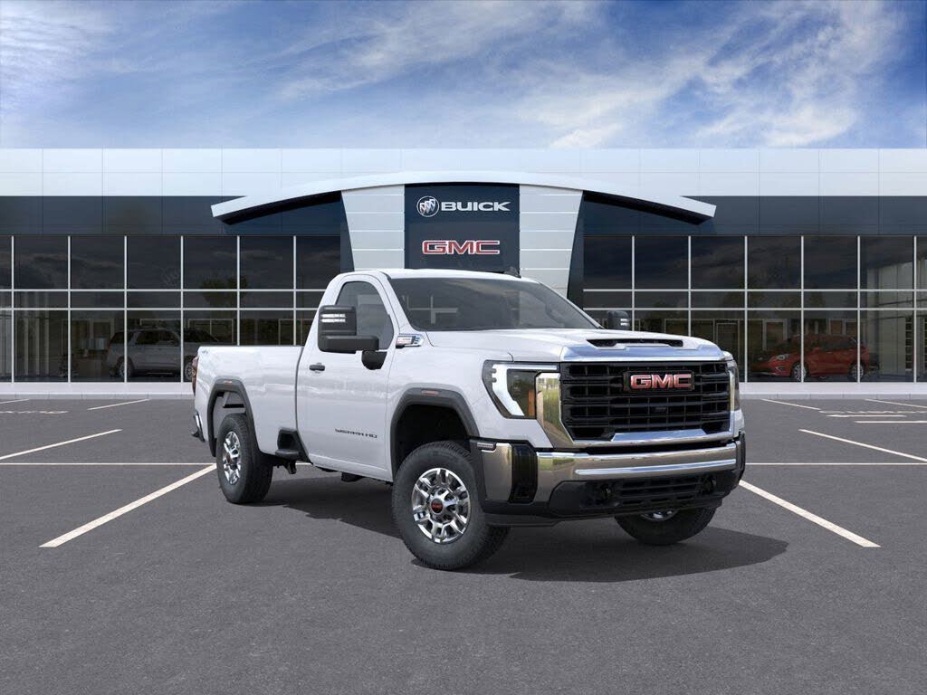 2026 GMC Sierra 2500HD Pro Regular Cab LB 4WD