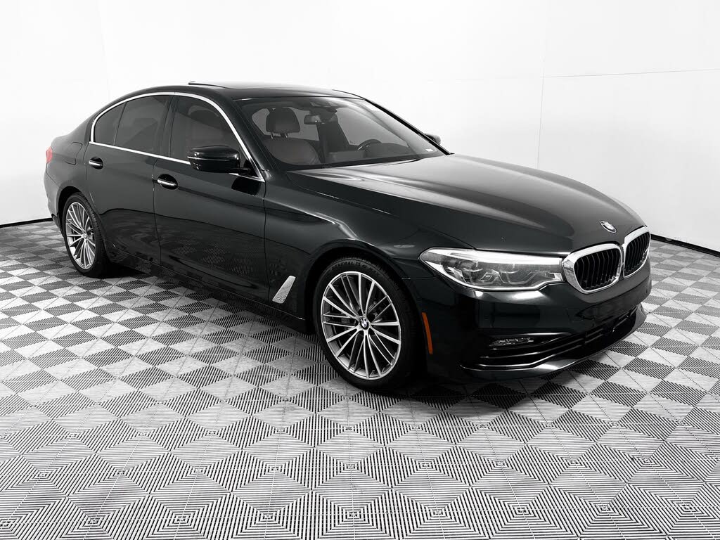 2017 BMW 5 Series 530i Sedan RWD