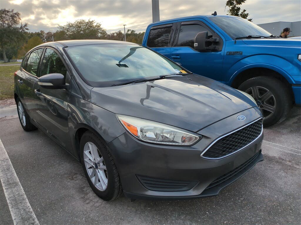 2017 Ford Focus SE Hatchback