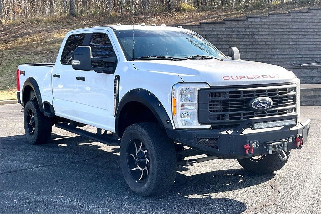 2023 Ford F-250 Super Duty XL Crew Cab 4WD