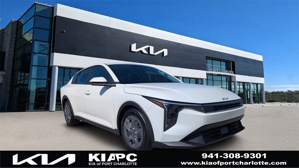2025 Kia K4 LX FWD