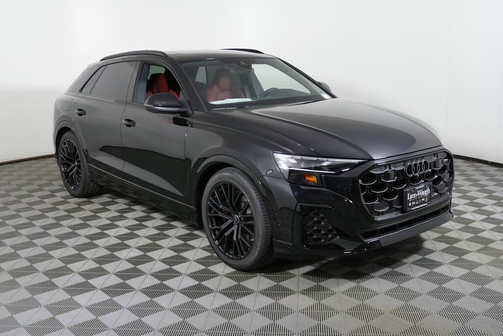 2026 Audi SQ8 4.0T quattro Premium Plus