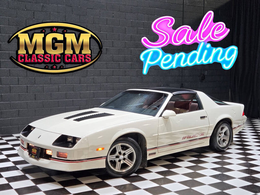 1989 Chevrolet Camaro IROC-Z Coupe RWD
