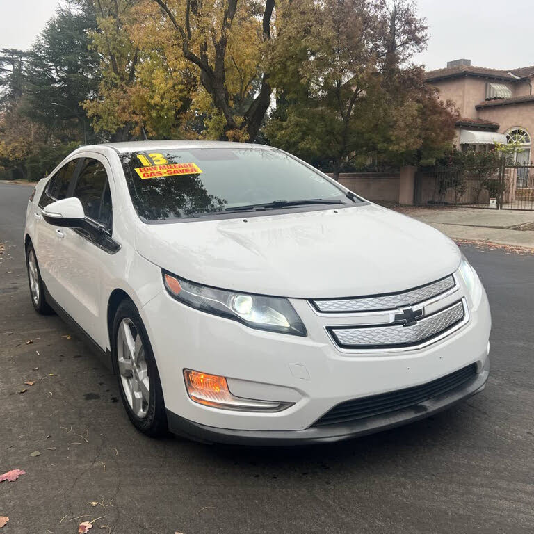 2013 Chevrolet Volt Premium FWD