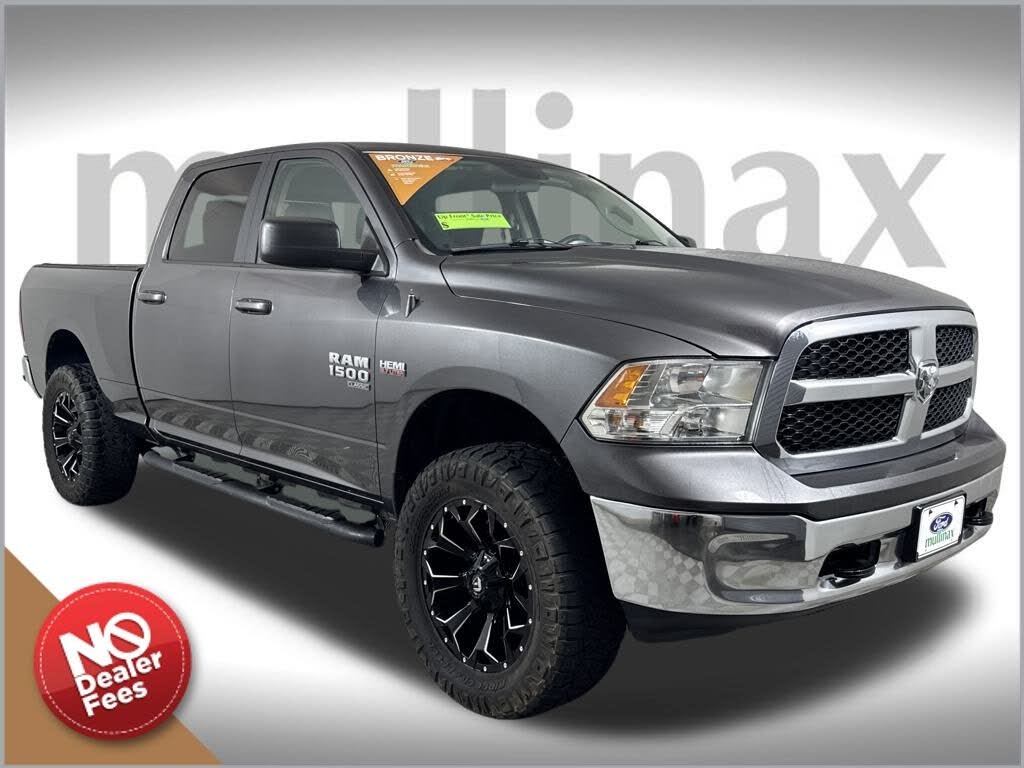 2019 RAM 1500 Classic SLT Crew Cab 4WD