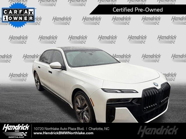 2025 BMW 7 Series 740i RWD
