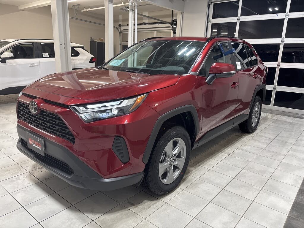 2025 Toyota RAV4 XLE AWD