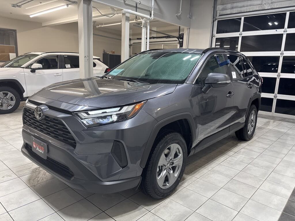 2025 Toyota RAV4 XLE AWD