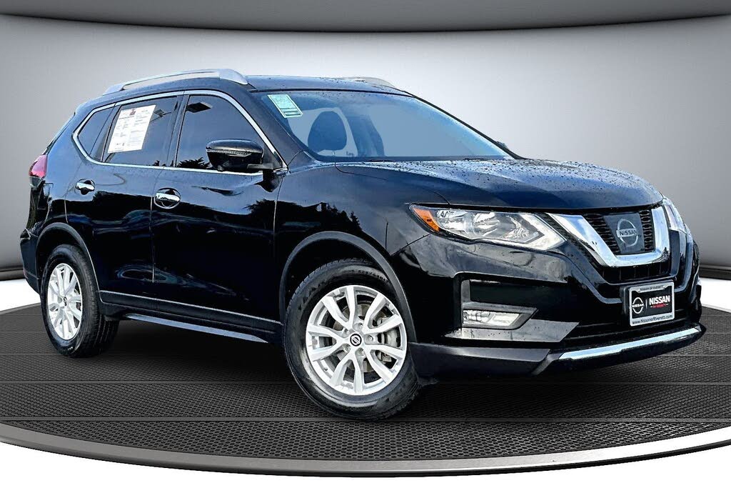 2017 Nissan Rogue SV FWD