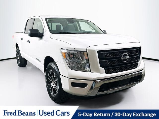 2024 Nissan Titan SV Crew Cab 4WD