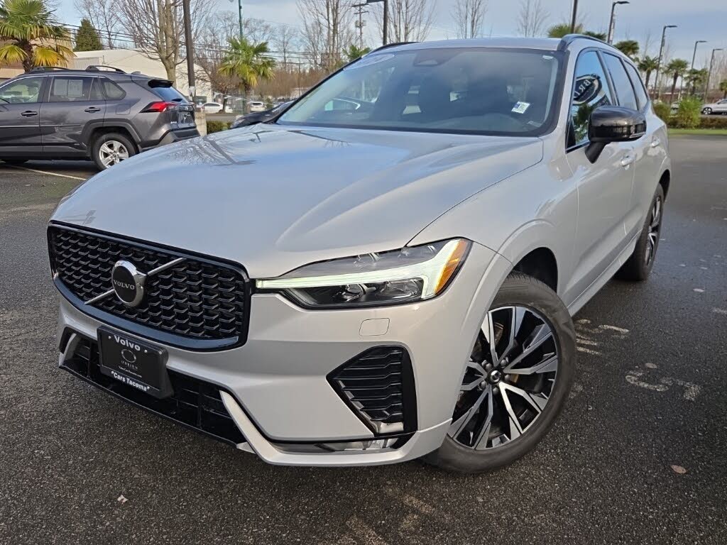 2024 Volvo XC60 B5 Core Dark Theme AWD