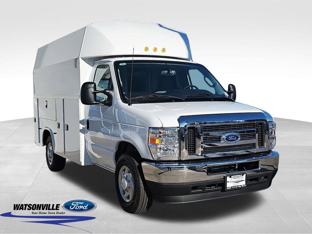 2025 Ford E-Series Chassis E-350 SD Cutaway SB DRW RWD