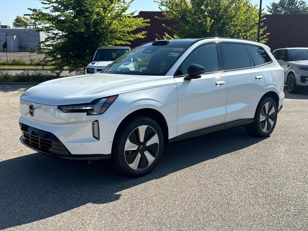 2025 Volvo EX90 Twin Performance Plus 7-Passenger eAWD