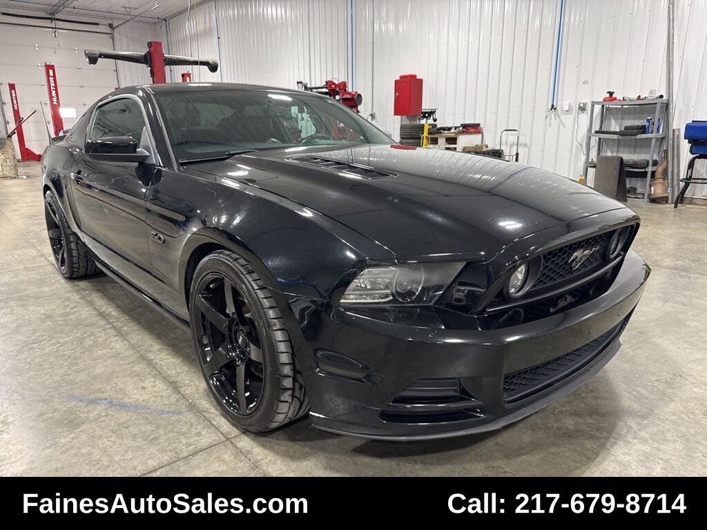 2014 Ford Mustang GT Premium Coupe RWD