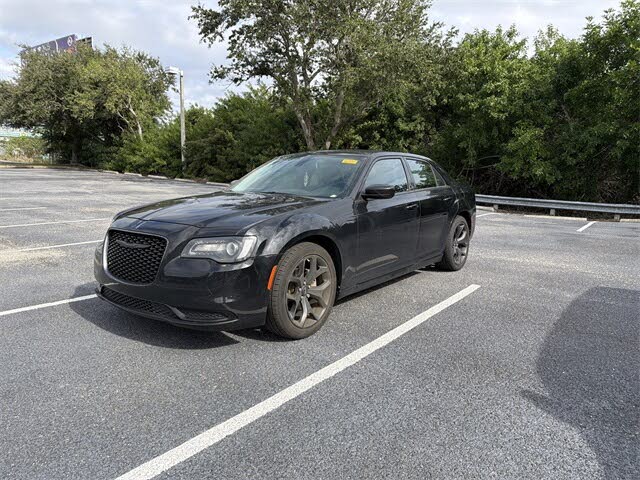 2022 Chrysler 300 Touring RWD