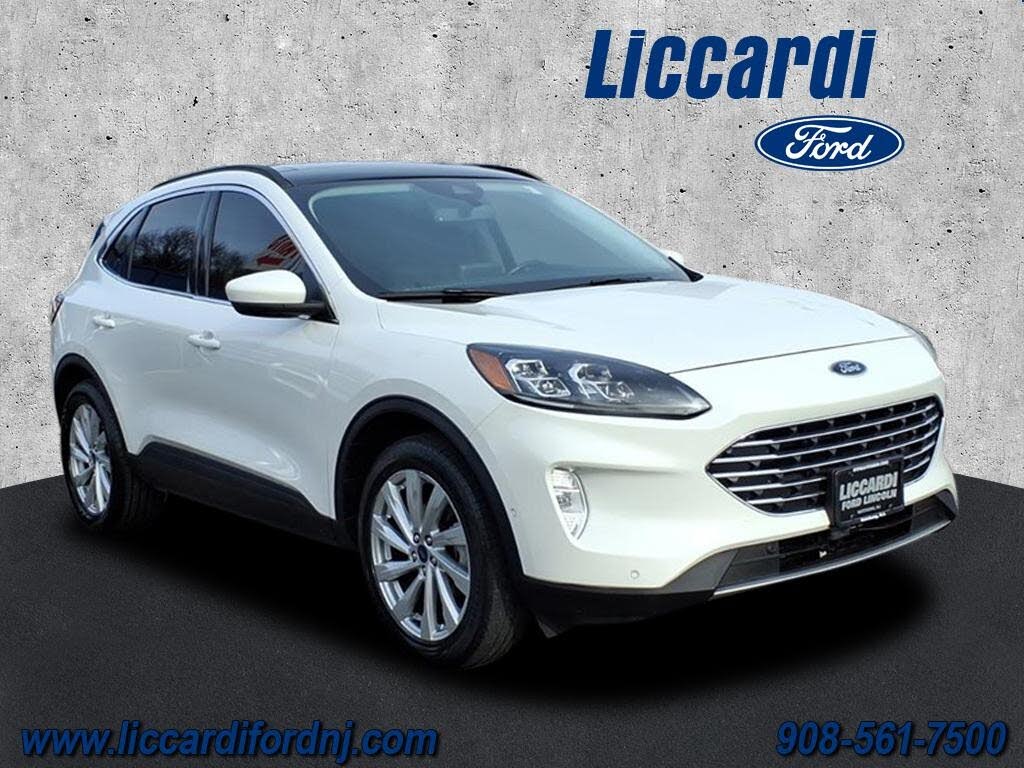 2022 Ford Escape Titanium AWD