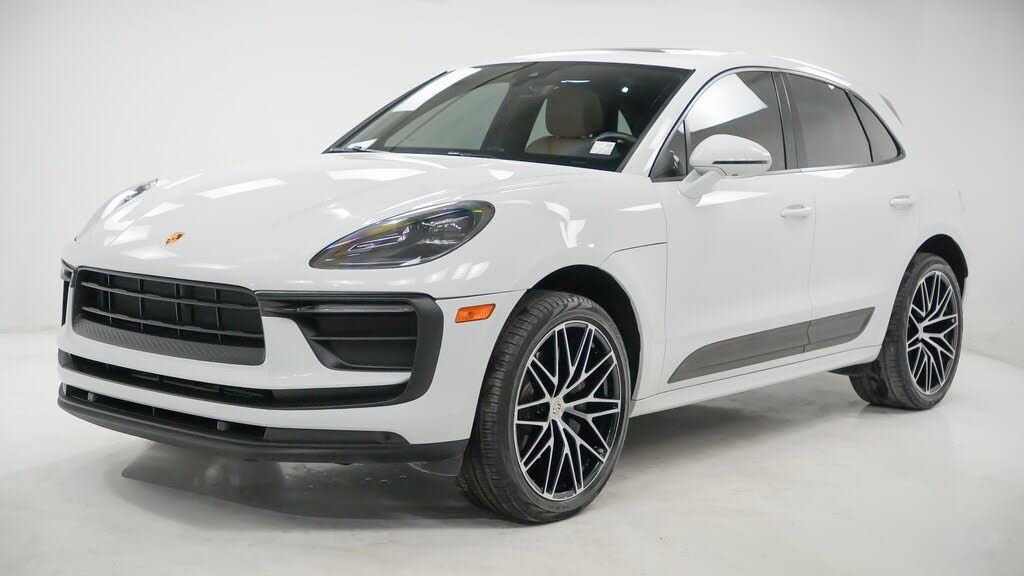 2022 Porsche Macan AWD