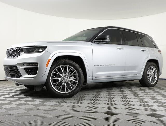 2023 Jeep Grand Cherokee Summit 4WD