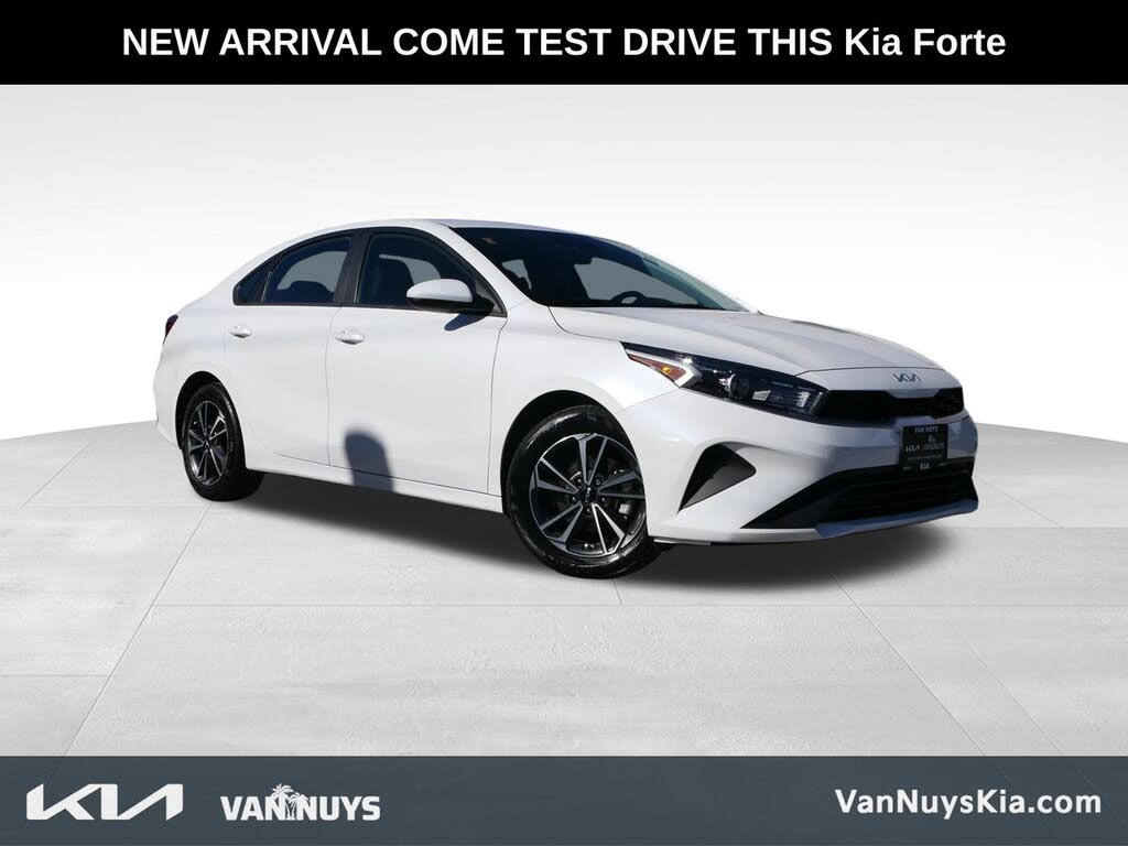 2023 Kia Forte LXS FWD