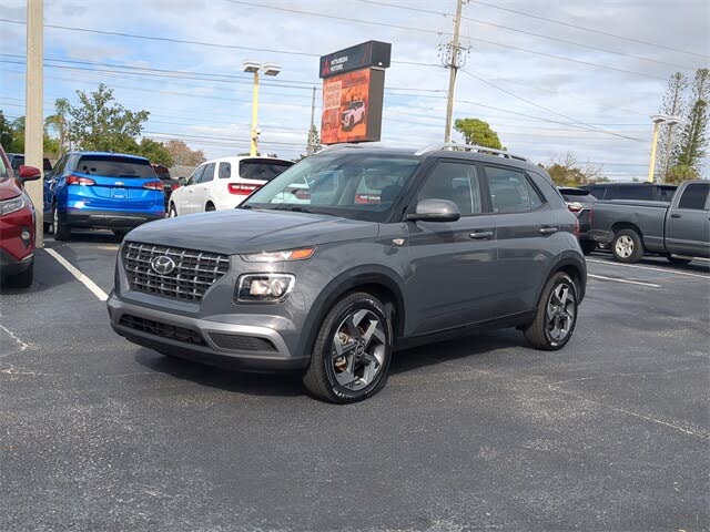 2024 Hyundai Venue SEL FWD