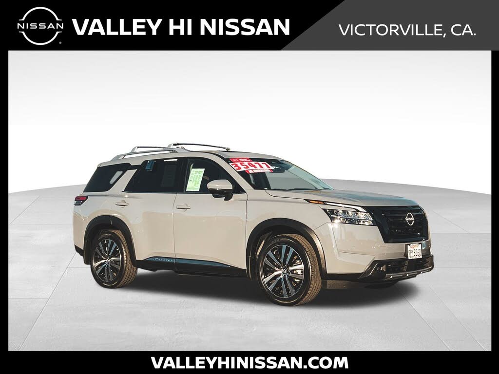 2024 Nissan Pathfinder Platinum FWD