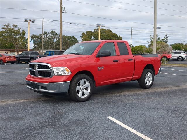 2024 RAM 1500 Classic SLT Quad Cab 4WD