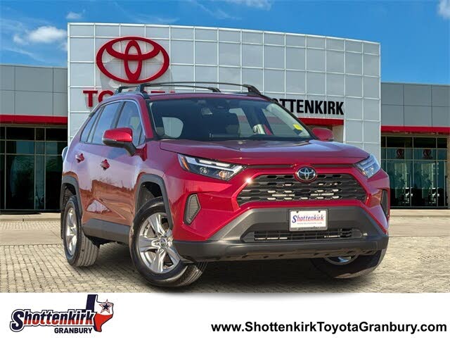 2024 Toyota RAV4 XLE FWD