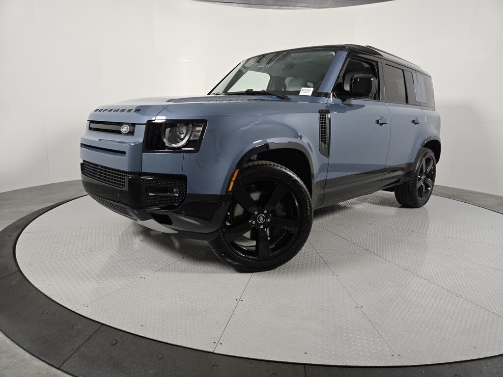 2025 Land Rover Defender 110 P400 X-Dynamic SE AWD