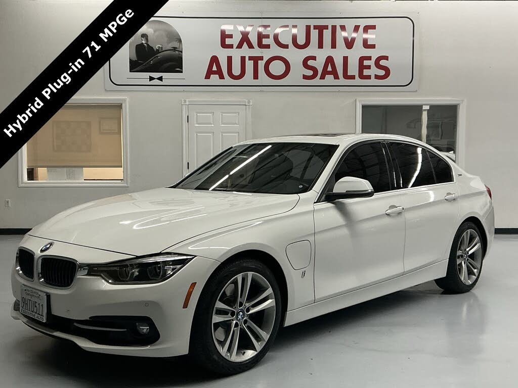 2018 BMW 3 Series 330e iPerformance Sedan RWD