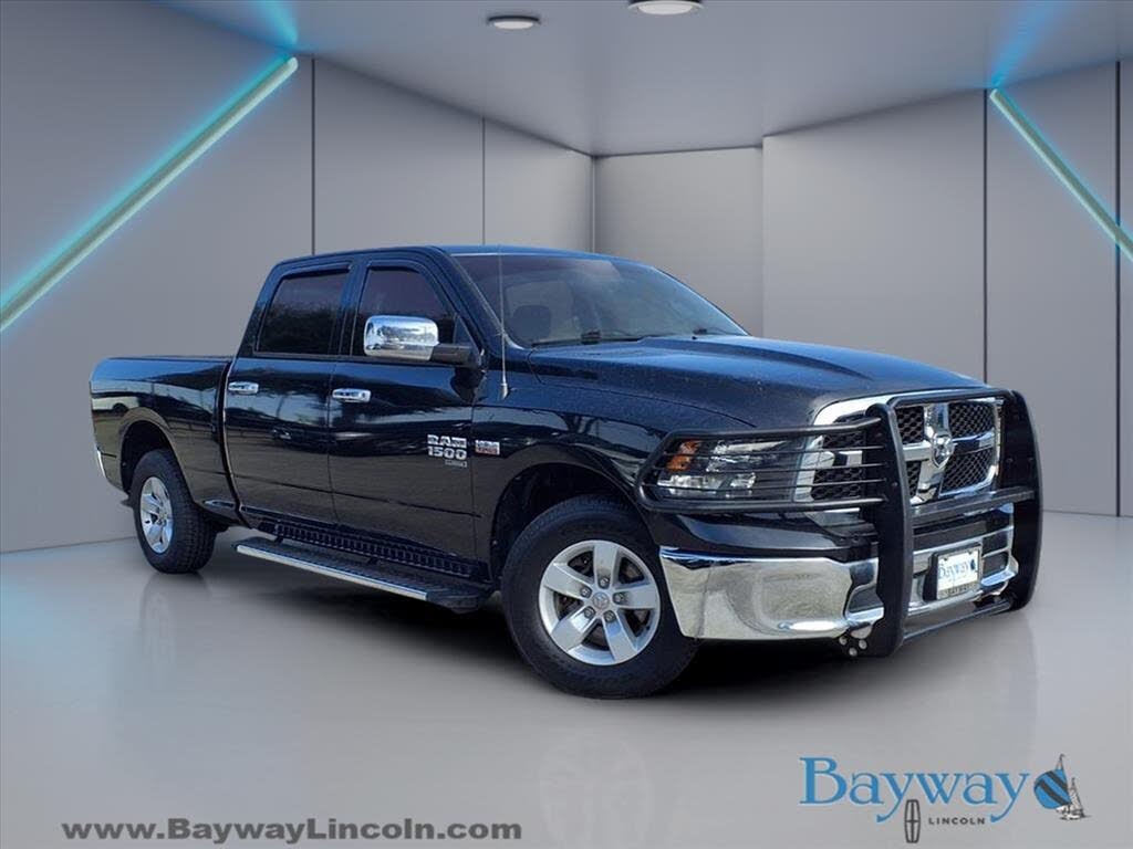 2019 RAM 1500 Classic SLT Crew Cab RWD